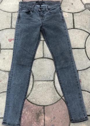 Джинсы j brend