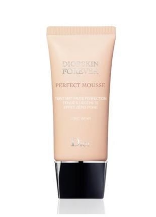 Акция!тональный мусс для лица dior diorskin forever perfect mousse 010 – ivory (слоновая кость)