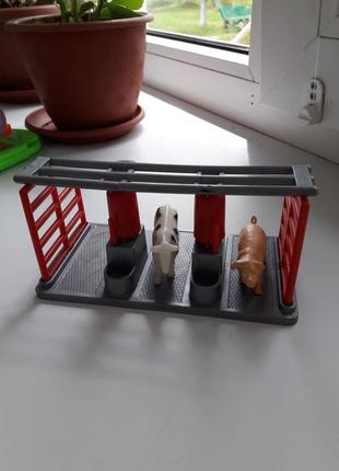 Годівниця кормушка