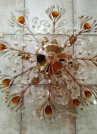 Люстра світильник металева зі скляними пелюстками