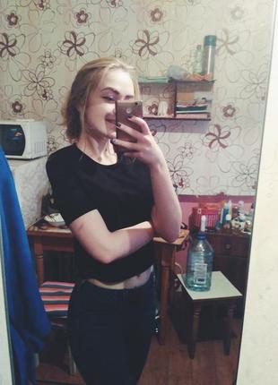 Футболка черная в рубчик
atmosphere