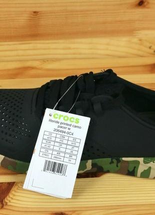 Мужские черные кроссовки crocs literide printed camo pacer black/multi5 фото