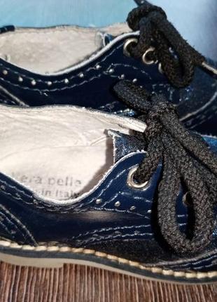 Дитячі шкіряні туфлі vera pelle 19 розмір 12 см устілка. зручні та красиві. у відмінному стані.2 фото