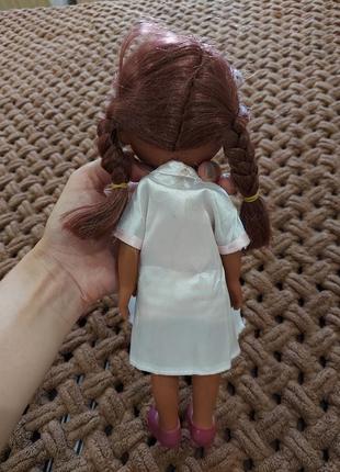 Лялька доктор плюшева у відмінному стані 30 см3 фото