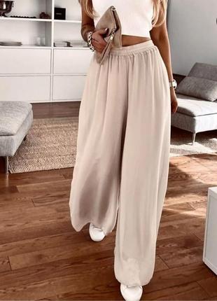 Жіночі брюки