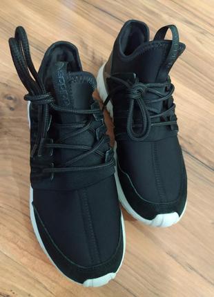 Стильні оригiнальнi кросівки унісекс adidas tubular1 фото