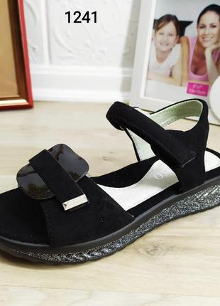 Босоніжки для дівчинки чорні замшеві підліткові