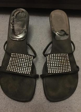 Нарядні босоніжки р. 37