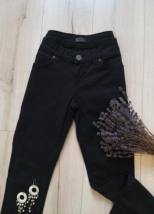 Женские черные джинсы4 фото