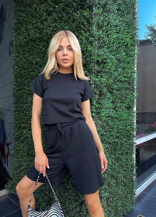 Костюм в рубчик