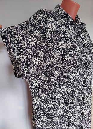 Черное рубашечное платье на пуговицах в белый цветочный принт george(размер 16-18)7 фото