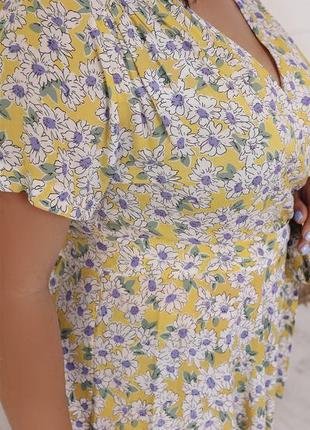 Легкое летнее женское платье из штапеля на запах с цветами желтое 50 - 56р4 фото