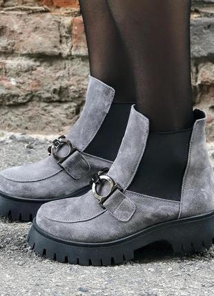 Зимові жіночі черевики челси замшеві на рельєфній підошві розміри 32-41 gloss5 фото