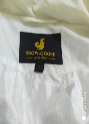 Курточка белая с капюшоном snow goose m-l3 фото