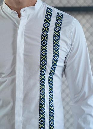 Чоловіча сорочка біла з вишивкою