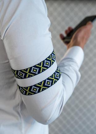 Чоловіча сорочка біла з вишивкою