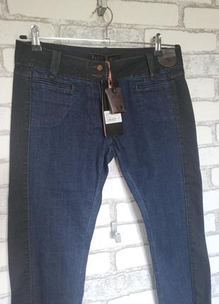 Джинсы сине черные