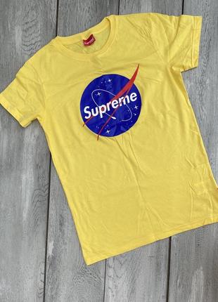 Футболка жовта supreme