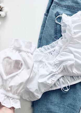 Білий кроп топ з рукавчиками ліхтариками