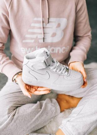 Кросівки чоловічі nike air force 1 classic high white

/ мужские кроссовки найк аир форс