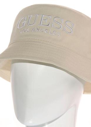 Панама котонова з брендовою вишивкою в яскравих літніх кольорах guess pd22925 бежевий