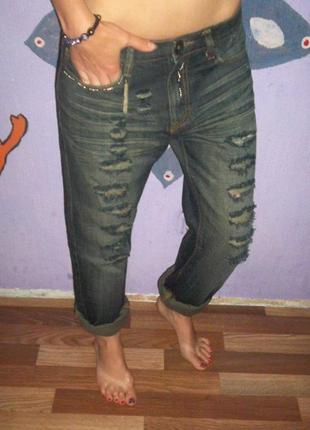 Фірмові рвані джинси guess з намистинами