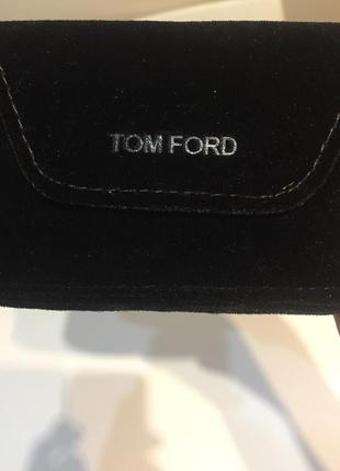 Tom ford -футляр для окулярів