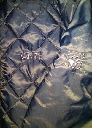 Жіноча куртка jack wolfskin