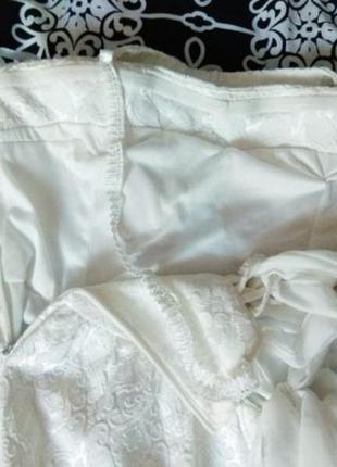 Белое платье (ткань с тиснением) на спине шнуровка4 фото
