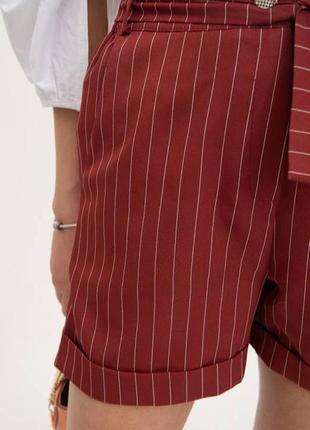 Шорти колір бордовий