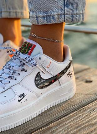 Кросівки жіночі nike air force 1 low just do it white 18 фото