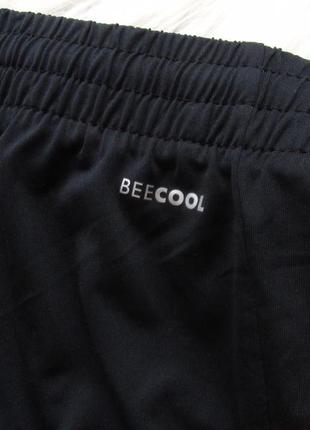 Спортивні футбольні шорти hummel beecool6 фото