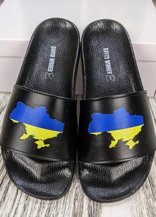 Мужские шлепанцы сланцы черные кожа с принтом карта украины украина2 фото