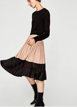 Спідниця zara плісована пудрового кольору знизу мереживо юбка плиссированная пудрового цвета с кружевом7 фото