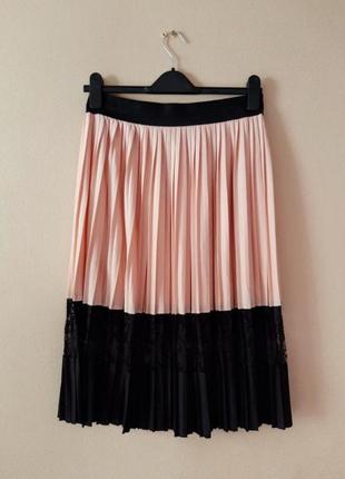 Спідниця zara плісована пудрового кольору знизу мереживо юбка плиссированная пудрового цвета с кружевом6 фото