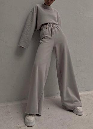 Костюм двійка (штани кльош і кофта)