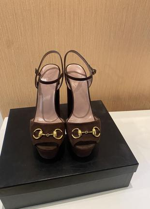 Босоніжки gucci