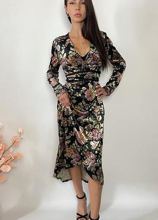 Сукня на запах