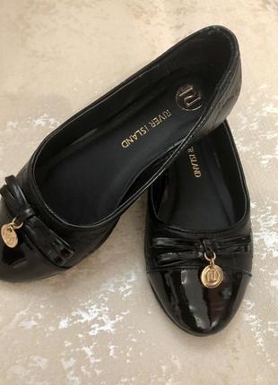 Туфлі/ балетки river island