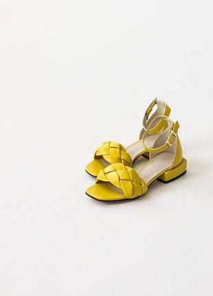 Босоніжки натуральна шкіра
