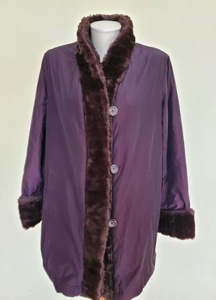 Красива практична брендова картка на синтетичному хутрі