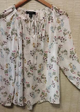 Нежная блуза блузка в цветы1 фото