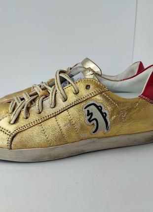 Кроссовки primabase