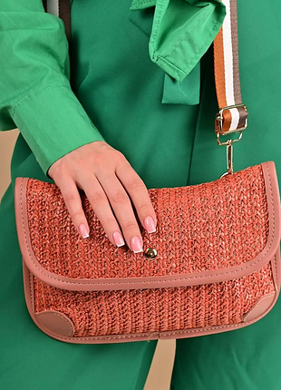 Сумка клатч женская розовая с длинным ремнем код 7-6008