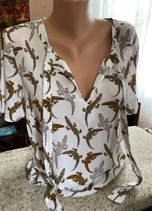 Блуза h&m ящерицы m блузка4 фото