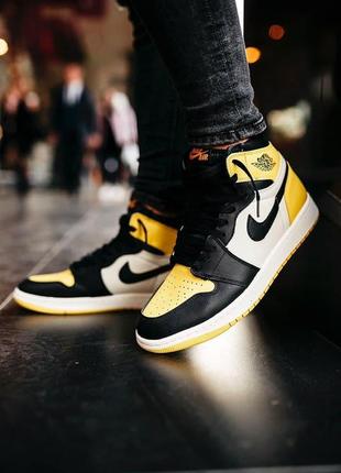 Кросівки чоловічі nike air jordan 1 retro mid black yellow white/ чоловічі кросівки найк аїр джордан