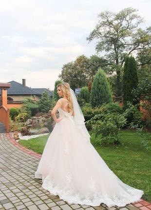 Весільна сукня з салону1 фото