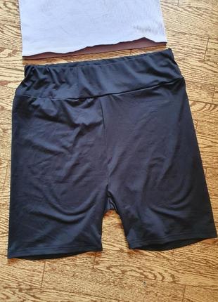 Чорні короткі шорти-велосипедки розмір м