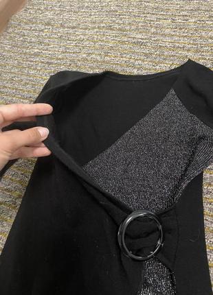 Базовое тёплое чёрное маленькое  платье с запахом с декольте декольте xs s4 фото