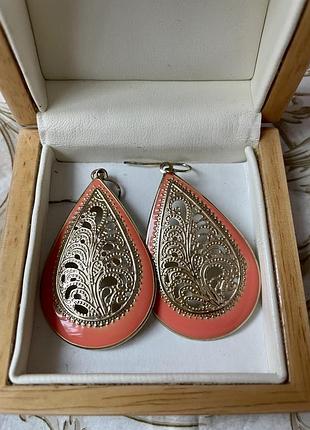Вінтажні сережки корал емаль ажурні американський вінтаж